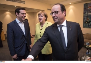 Τηλεφωνική επικοινωνία Τσίπρα - Μέρκελ - Ολάντ : Συμφώνησαν να βρεθεί λύση άμεσα