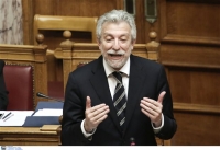 Βουλή (live): Στο όριο η πλειοψηφία για να περάσει η διόρθωση φύλου των 15χρονων
