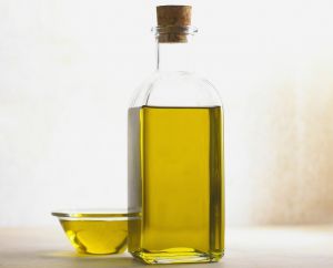 Ελαιόλαδο αμφιβόλου ποιότητας πουλούσαν σε λαϊκή αγορά της Τούμπας