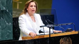 Ανατροπή στον Περού: Καθαίρεση της προεδρίου Μπολουάρτε από το Κογκρέσο