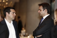 «Ενας εναντίον ενός» η νέα στρατηγική Μητσοτάκη έναντι Τσίπρα