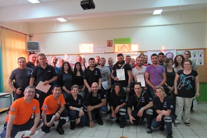 Οι αστυνομικοί της γειτονιάς εκπαιδεύτηκαν και στη λειτουργία του απινιδωτή