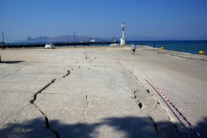 Μάχη με το χρόνο για να κλείσουν οι πληγές στην Κω