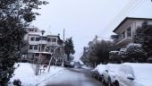 Συνεχίζεται η χιονόπτωση, χωρίς προβλήματα στην κυκλοφορία οχημάτων