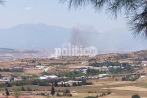 Αποκλειστικό politic.gr: Φωτιά σε τρία μέτωπα έξω από την Θεσσαλονίκη (pics&amp;vid)