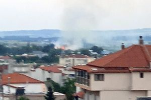 Πυρκαγιά έξω από το Πολύκαστρο