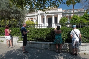 Συνεδριάζει την Κυριακή το κυβερνητικό συμβούλιο