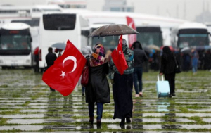 Καραβάνι αλληλεγγύης γυναικών στα σύνορα Τουρκίας - Συρίας