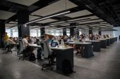 Νέα εποχή για τους εργαζόμενους στις ΗΠΑ – Παροχές από γεύματα και νταντάδες μέχρι…κατοικίδια