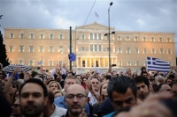 Συγκέντρωση της πρωτοβουλίας «Μένουμε Ευρώπη» στο Σύνταγμα