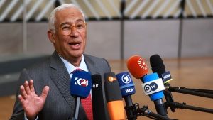 Απειλές κατά της ανεξαρτησίας του ΔΠΔ από τις κυρώσεις Τραμπ, προειδοποιεί ο Κόστα