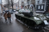 Μέρκελ και Ολάντ καλούν το Κίεβο να προχωρήσει τις μεταρρυθμίσεις