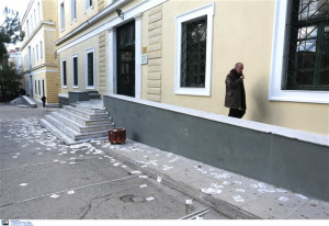 Τηλεφώνημα για βόμβα στην Ευελπίδων
