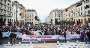 Νέα 24ωρη απεργία σήμερα ενάντια στο εργασιακό νομοσχέδιο: Πώς θα κινηθούν τα ΜΜΜ, πού οι πορείες στη Θεσσαλονίκη