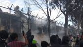 Τραγωδία στη Λέσβο: Νεκρό παιδί σε πυρκαγιά στη Μόρια (pics)