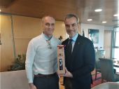 Συνάντηση Κωνσταντίνου Ζέρβα με τον σύμβουλο του Μακρόν, Λόρενς Γιάνοβιτς – Συζήτησαν για την πράσινη μετάβαση