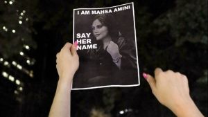 Ιράν: Περισσότεροι από 120 διαδηλωτές έχασαν τη ζωή τους
