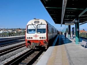 Εκτροχιασμός αμαξοστοιχίας στη γραμμή Λάρισα - Βόλου
