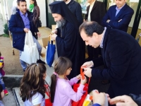 Χιλιάδες τσάντες με σχολικά είδη από την «Αποστολή»