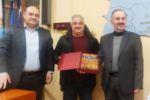 Το Δημοτικό Συμβούλιο Κιλκίς έκοψε την πίτα του με τυχερό τον Άκη Πιπερίδη