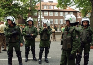 Γερμανία: Εξάρθρωση ακροδεξιού πυρήνα με στόχο μουσουλμάνους