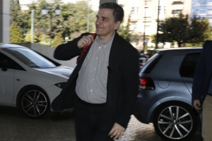 Δημοσιονομικά και αντικειμενικές αξίες στο «μικροσκόπιο» των θεσμών