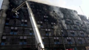 Τουλάχιστον 27 νεκροί από πυρκαγιά σε νοσοκομείο Covid-19 στην Βαγδάτη