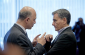 Πανηγυρίζοντας, με αυταπάτες, τη συμφωνία του Eurogroup