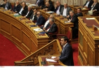 Κυβερνητικές βολές κατά Βενιζέλου και Παναγόπουλου για το Aσφαλιστικό