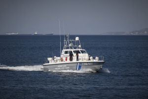 Χαλκιδική: Λουόμενοι παρασύρθηκαν από τα ρεύματα – Επί ποδός το λιμενικό για τον εντοπισμό τους