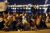 Τεράστια επιχείρηση διάσωσης 2.900 μεταναστών στην Ιταλία