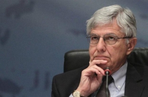 Τάσος Γιαννίτσης: «Δεν αρκεί η συναίνεση απαιτείται πολιτική σύμπραξη»