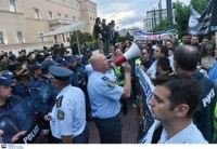 Παιχνίδια με τα ειδικά μισθολόγια