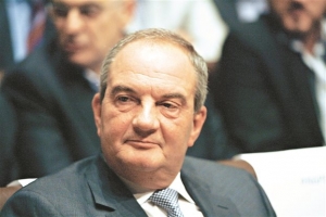 Κώστας Καραμανλής: «Αφρονες επιλογές εξωθούν τη χώρα σε περιπέτειες»