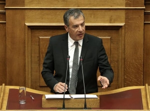 Θεοδωράκης: Χωρίς χρονικούς περιορισμούς οι έρευνες για σκάνδαλα στην Υγεία