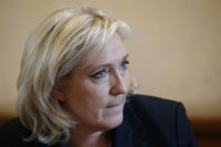 «Πόρτα» στην «σύμμαχο» Λεπέν από το στρατόπεδο του Brexit