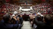 Ώρα μηδέν στην Ιταλία: Ο Ματαρέλα δεν έκανε δεκτή την παραίτηση του Μάριο Ντράγκι