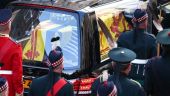 Βρετανία: Στο Λονδίνο μεταφέρεται η σορός της βασίλισσας Ελισάβετ