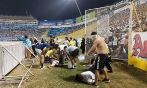 Τραγωδία στο Ελ Σαβαδόρ: 12 νεκροί από ποδοπάτημα σε ποδοσφαιρικό αγώνα