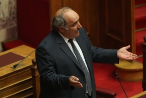 ΣΥΡΙΖΑ: Δεν τίθεται κανένα θέμα Μπόλαρη
