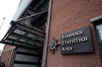 Άνοδος στους δείκτες απασχόλησης, ωρών εργασίας και αμοιβών