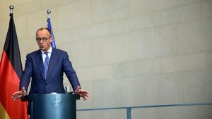 Φρίντριχ Μερτς: «Αλλαγές στην παγκόσμια ισορροπία, η ΕΕ στο στόχαστρο αν πέσει η Ουκρανία»