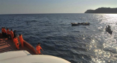 Ινδονησία: Ανετράπη φέρι - Ενας νεκρός