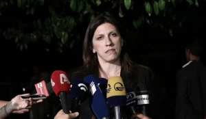 Στο Μέγαρο Μαξίμου η πρόεδρος της Βουλής Ζωή Κωνσταντοπούλου