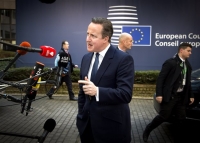<div>Ο Ντέιβιντ Κάμερον καλεί τους υποστηρικτές του "Brexit" να αναγνωρίσουν τους "κινδύνους"</div>
