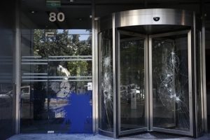 Τα «μυστικά» της επίθεσης στα παλιά γραφεία του ΔΟΛ