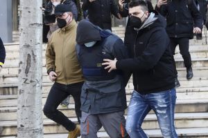 Δολοφονία Άλκη: Σοκαρισμένοι οι γείτονες του 23χρονου (vid)