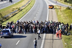 ΕΕ: Δεν υπάρχει απειλή τρομοκρατών μέσα από το κύμα των προσφύγων