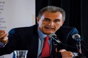Φενέκος για ΑΟΖ: Τα εθνικά συμφέροντα δεν μπορούν να εξαντλούνται επικοινωνιακά