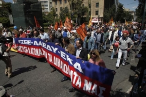 ΑΔΕΔΥ: «Χαριστική βολή» στο ασφαλιστικό το νέο μνημόνιο